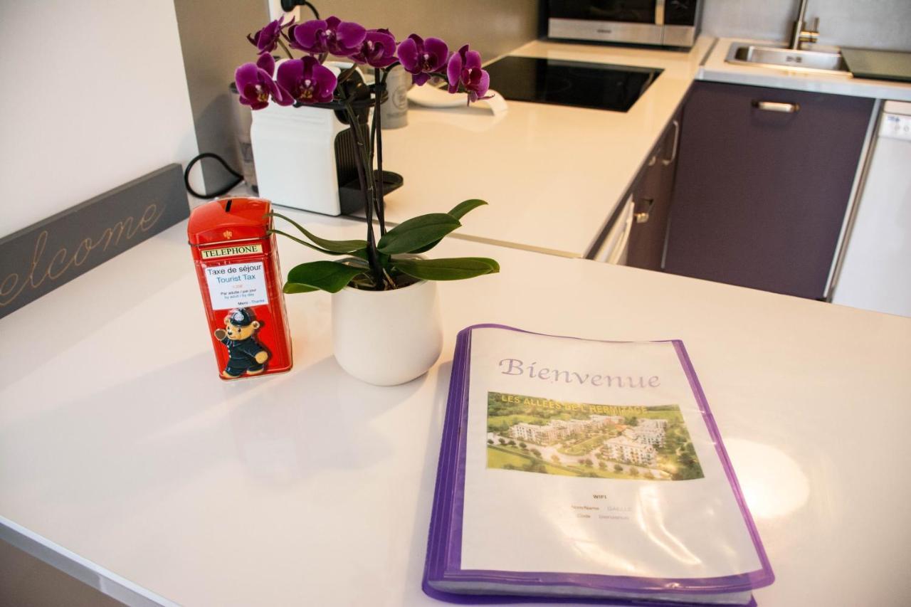 Sweet Apartment In Front Of Disneyland'S Castel Montevrain Bagian luar foto